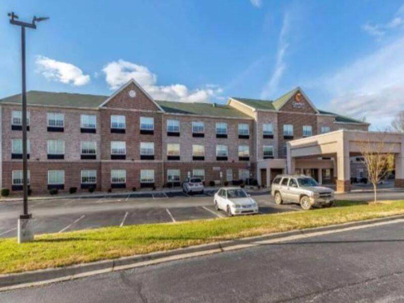 Hotel Comfort & High Point -