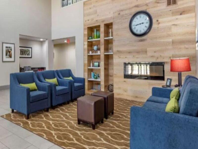 Hotel Comfort & High Point - 2*