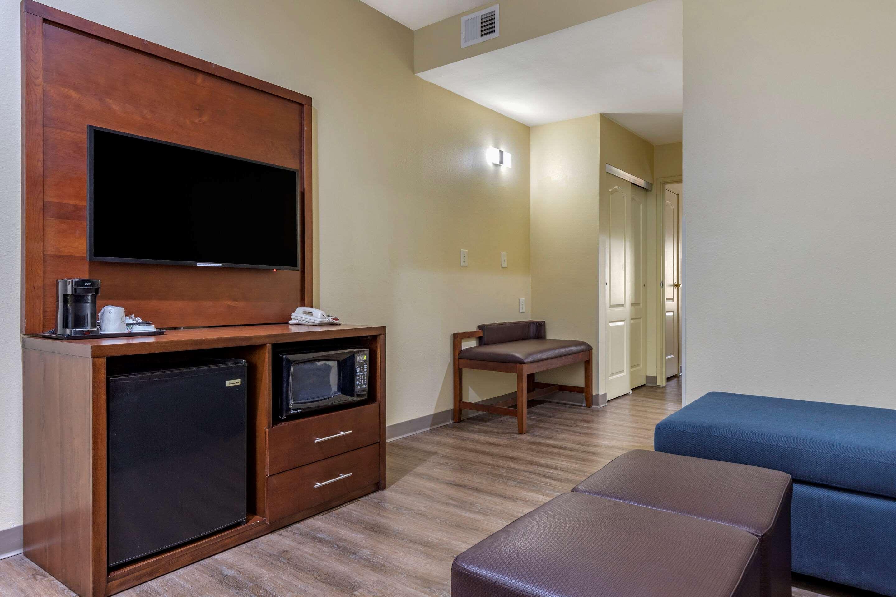 Comfort & High Point - Archdale