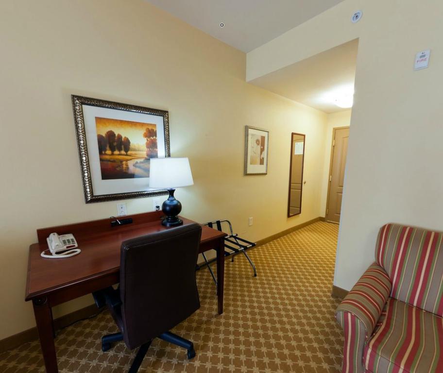 Hotel Comfort & High Point -