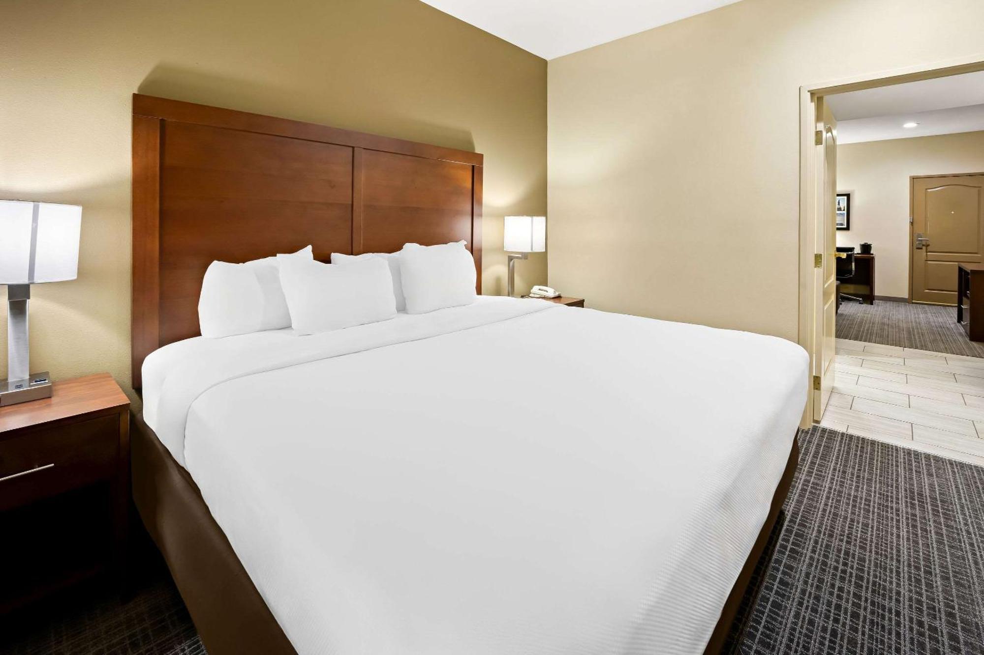 Comfort & High Point -